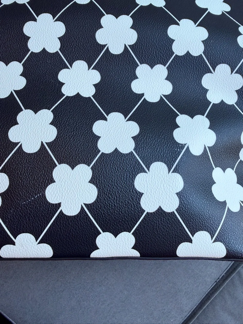 Kate Spade Grant Street Totes - Picture 10 of 10
